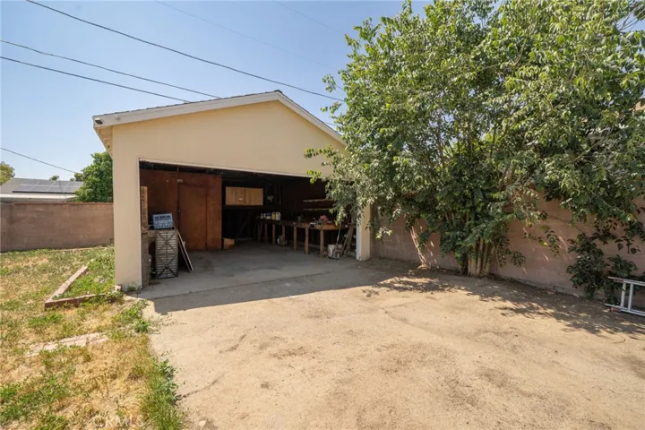 7057 Babcock, North Hollywood, California 91605