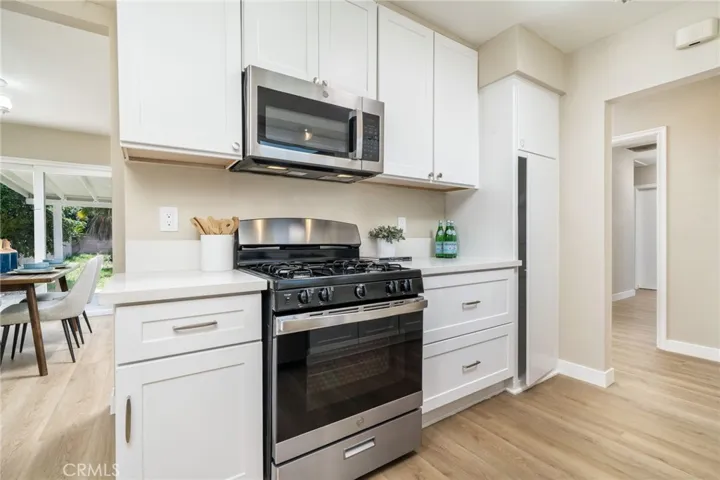 7057 Babcock, North Hollywood, California 91605