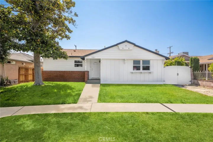7057 Babcock, North Hollywood, California 91605