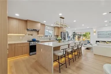 10276 Falcon, Fountain Valley, California 92708