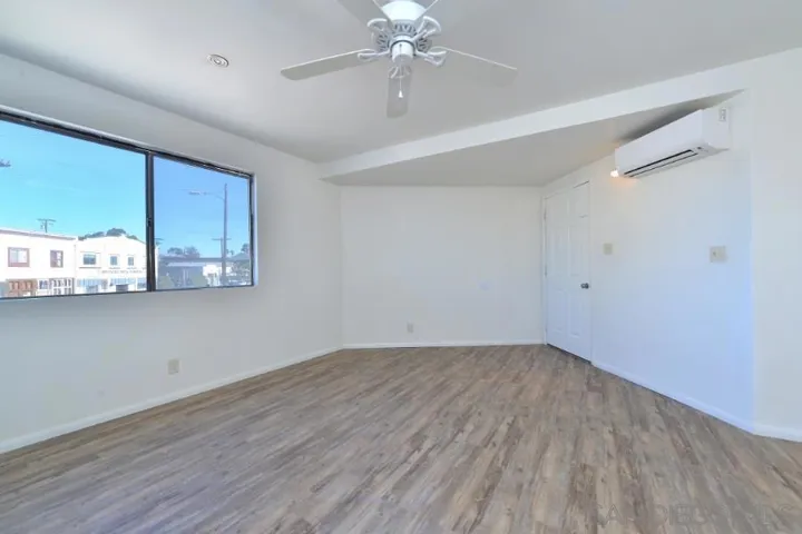 2311 National B, San Diego, California 92113