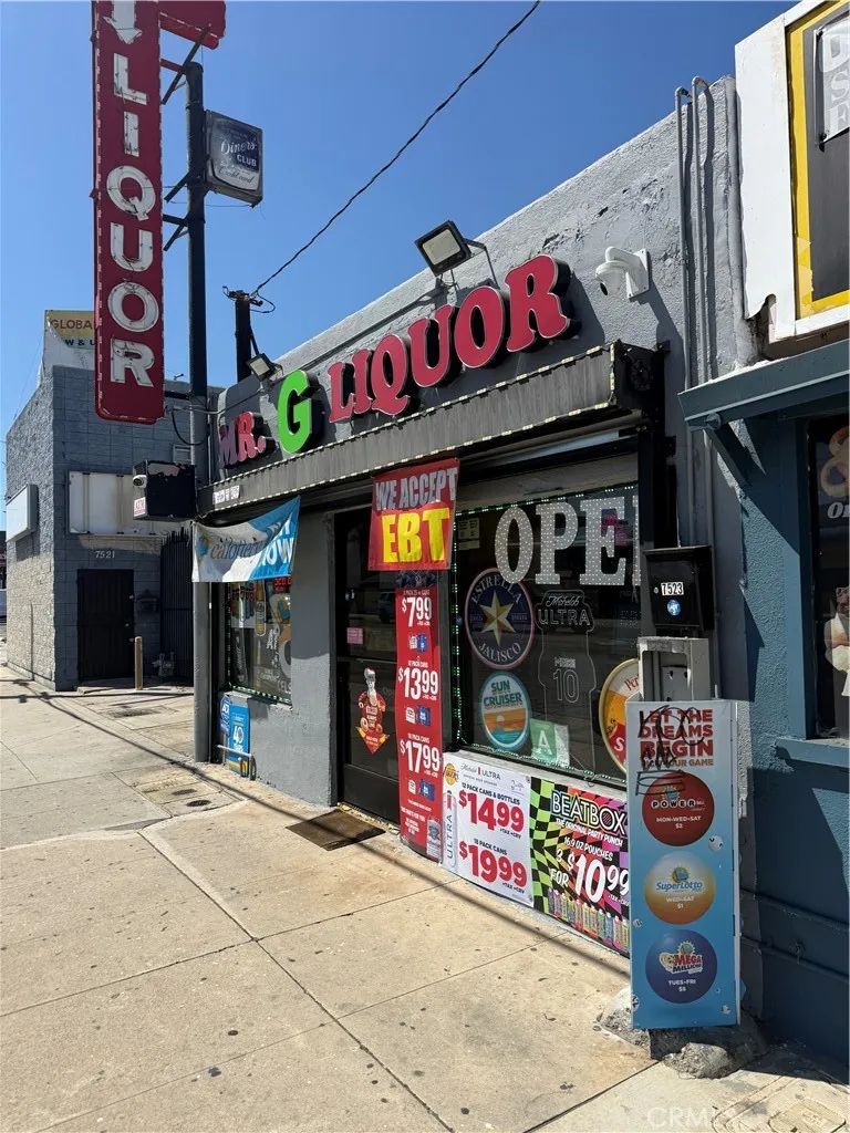 7523 7525 E Slauson Ave