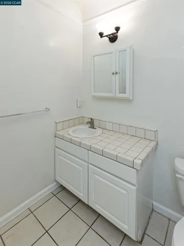 2012 E 15th St, Oakland, California 94606