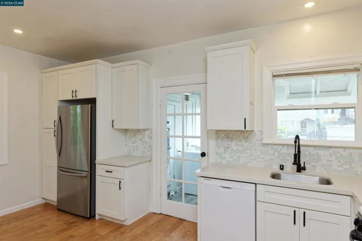 2012 E 15th St, Oakland, California 94606