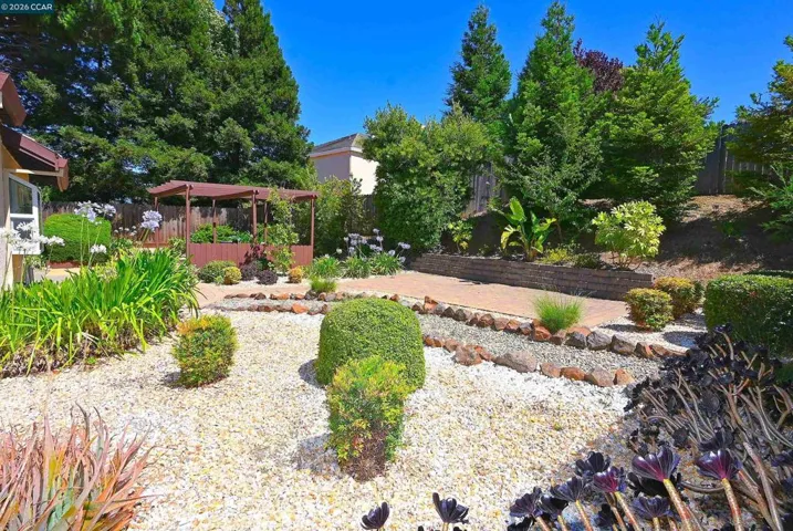 496 Panorama Dr, Benicia, California 94510