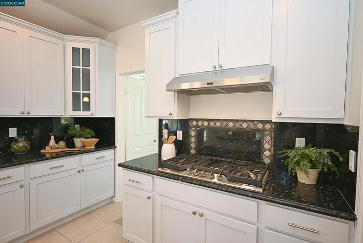 496 Panorama Dr, Benicia, California 94510