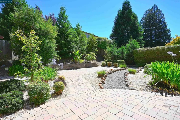 496 Panorama Dr, Benicia, California 94510
