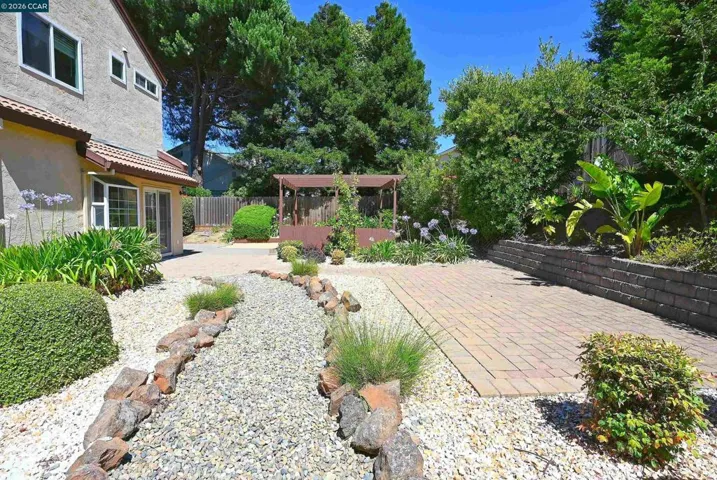 496 Panorama Dr, Benicia, California 94510