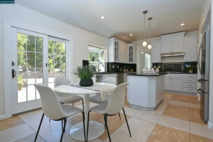 496 Panorama Dr, Benicia, California 94510