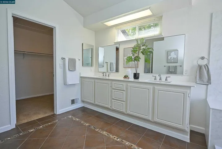 496 Panorama Dr, Benicia, California 94510