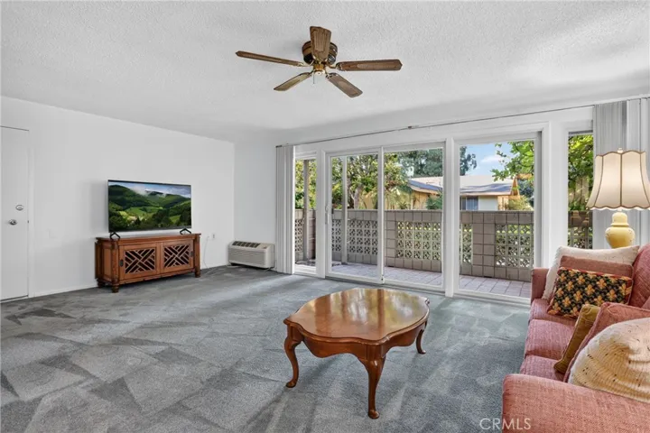 8 Via Castilla C, Laguna Woods, California 92637