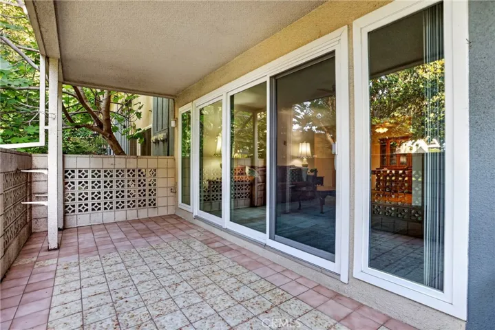 8 Via Castilla C, Laguna Woods, California 92637