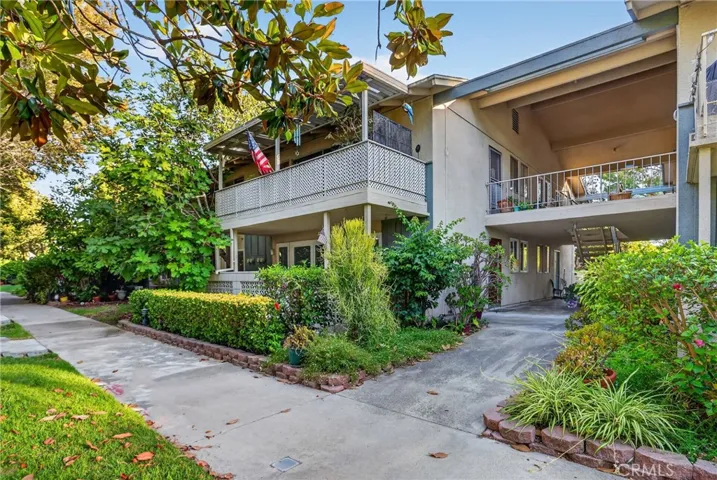 8 Via Castilla C, Laguna Woods, California 92637