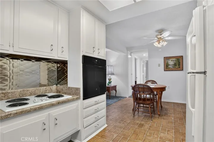 8 Via Castilla C, Laguna Woods, California 92637