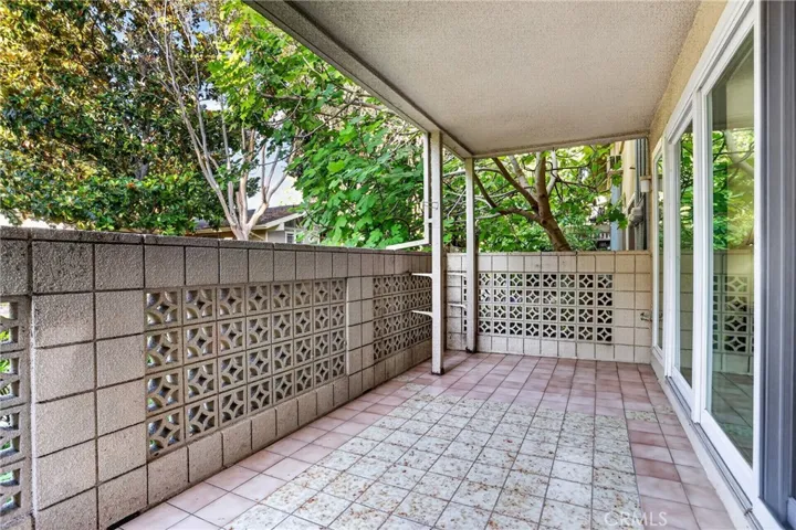 8 Via Castilla C, Laguna Woods, California 92637