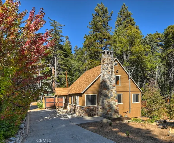 863 Oak, Lake Arrowhead, California 92385