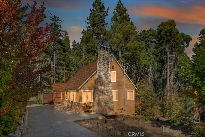 863 Oak, Lake Arrowhead, California 92385