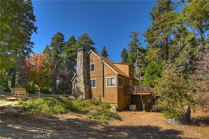 863 Oak, Lake Arrowhead, California 92385