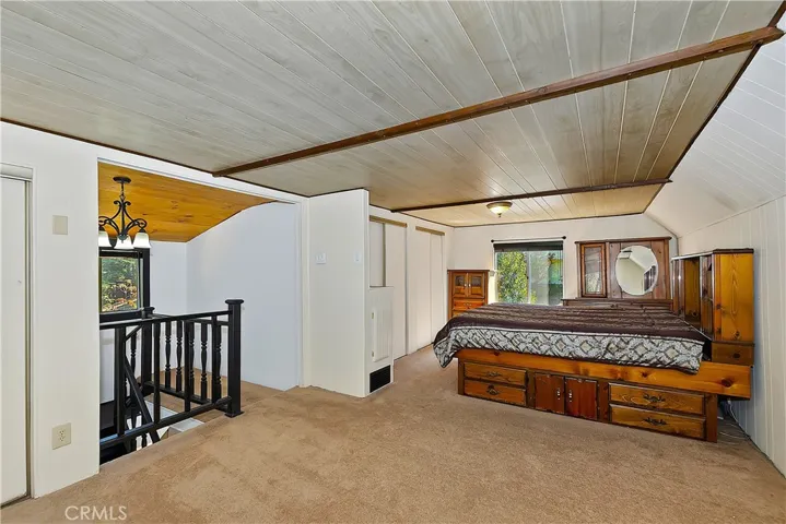 863 Oak, Lake Arrowhead, California 92385
