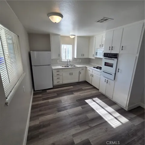 8371 Bennett Avenue C, Fontana, California 92335
