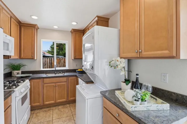 6887 Rockton Avenue, San Jose, California 95119