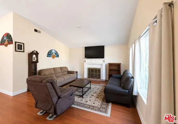 2114 Rhonda Street, Oxnard, California 93036