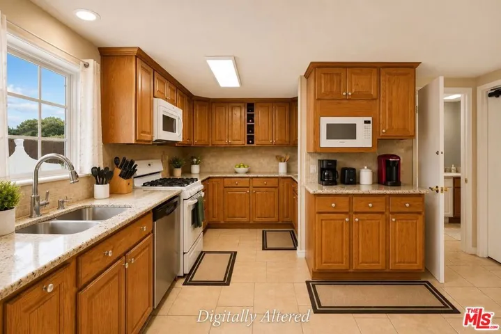 2114 Rhonda Street, Oxnard, California 93036