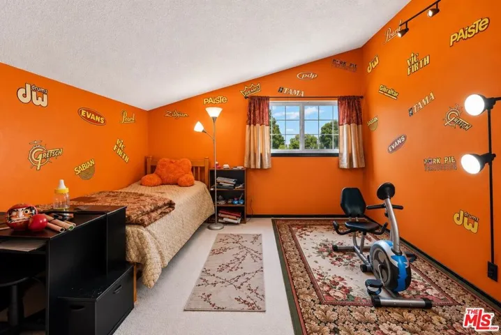 2114 Rhonda Street, Oxnard, California 93036