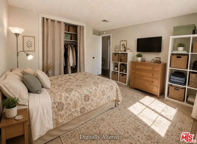 2114 Rhonda Street, Oxnard, California 93036