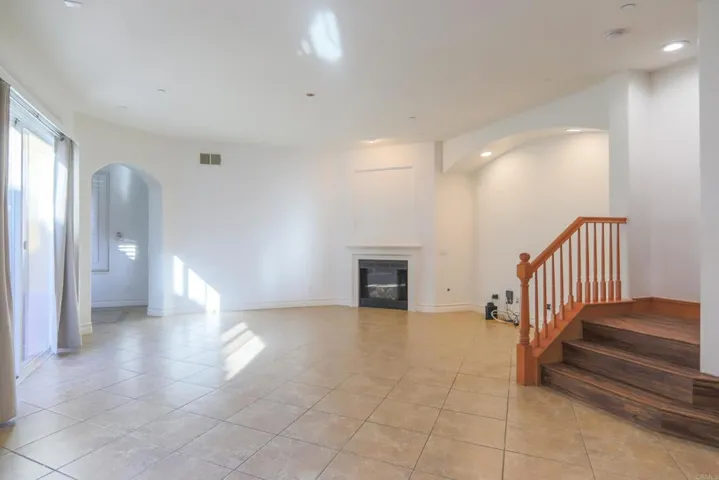 415 N Cedros, Solana Beach, California 92075