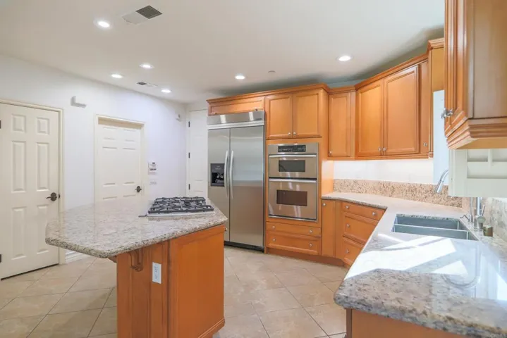 415 N Cedros, Solana Beach, California 92075