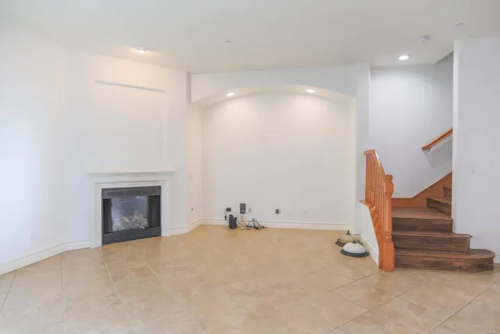 415 N Cedros, Solana Beach, California 92075