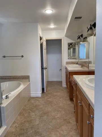 415 N Cedros, Solana Beach, California 92075