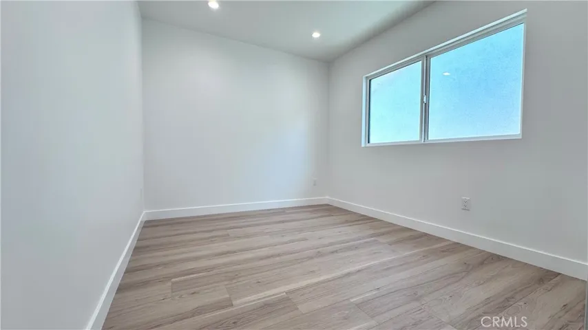 2135 N Brighton St. 102, Burbank, California 91504