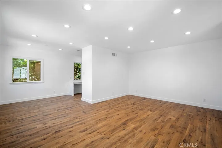 10404 Leolang, Los Angeles, California 91040