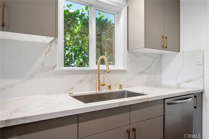 10404 Leolang, Los Angeles, California 91040