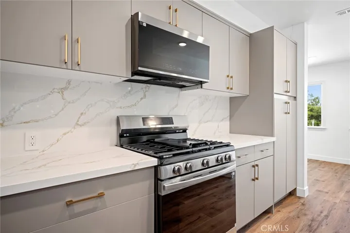 10404 Leolang, Los Angeles, California 91040