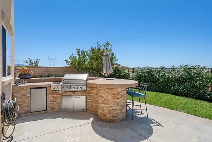 28060 Linda Lane, Saugus, California 91350