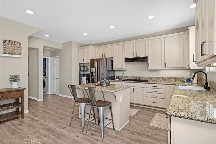 28060 Linda Lane, Saugus, California 91350