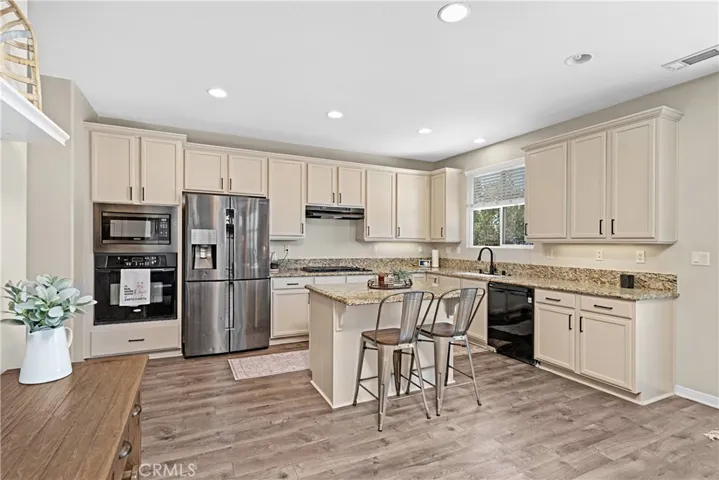 28060 Linda Lane, Saugus, California 91350