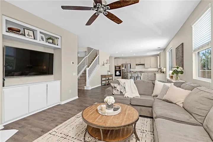 28060 Linda Lane, Saugus, California 91350