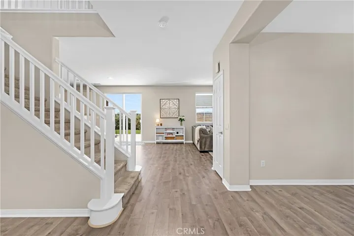 28060 Linda Lane, Saugus, California 91350