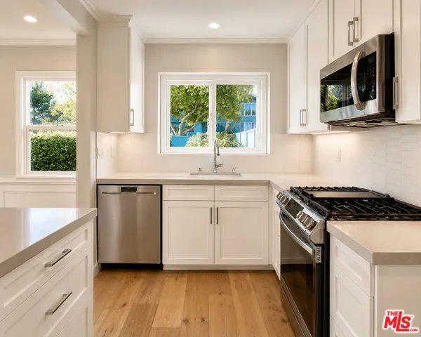 1704 Washington Avenue, Santa Monica, California 90403