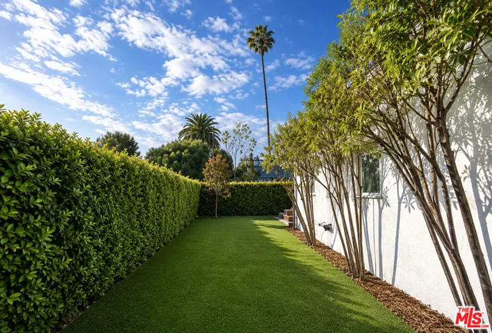 1704 Washington Avenue, Santa Monica, California 90403