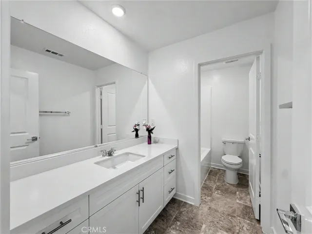 1366 Thunderbolt Lane, Rialto, California 92376
