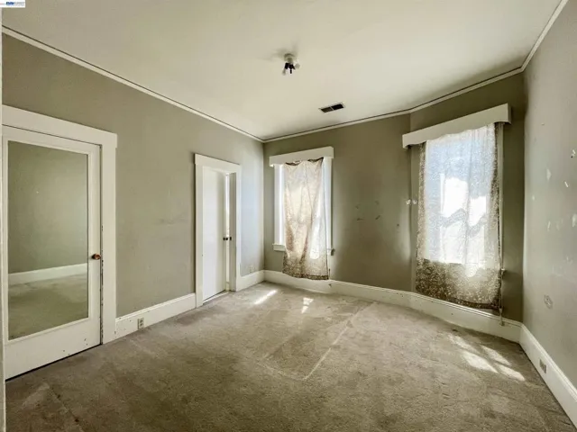 2517 Webb Ave, Alameda, California 94501