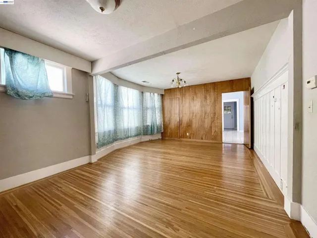 2517 Webb Ave, Alameda, California 94501