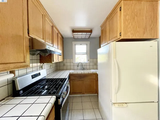 2517 Webb Ave, Alameda, California 94501