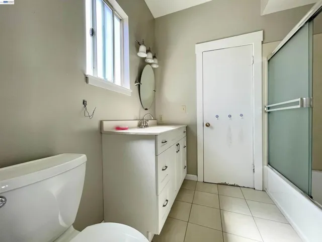 2517 Webb Ave, Alameda, California 94501