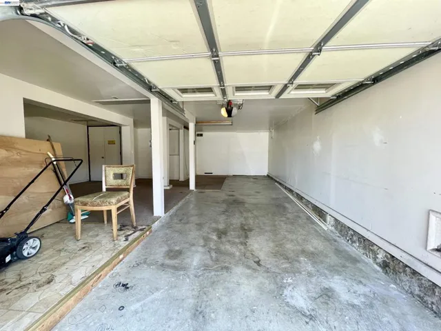 2517 Webb Ave, Alameda, California 94501